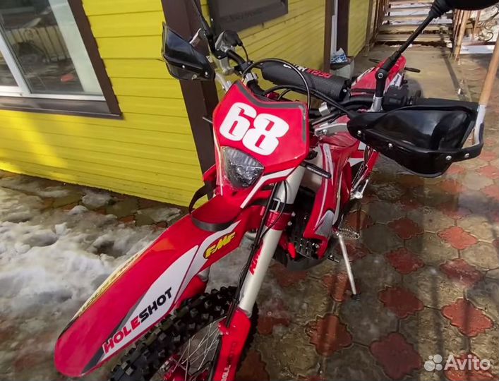Мотоцикл Regulmoto Holeshot Red Edition(4 valves)
