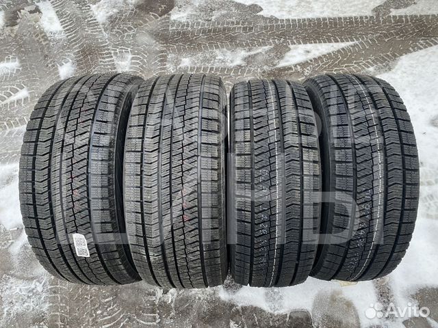 Bridgestone Blizzak Ice 245/45 R19 98S