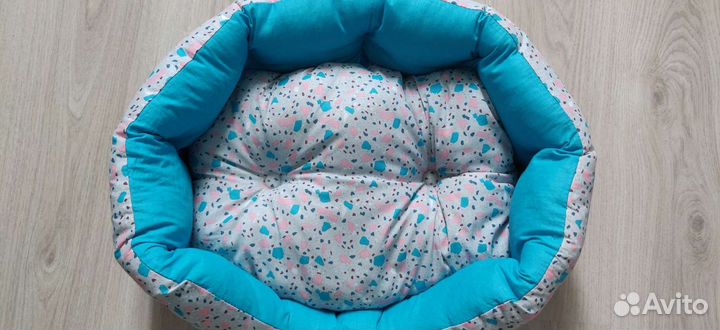 Лежанка для собак и кошек