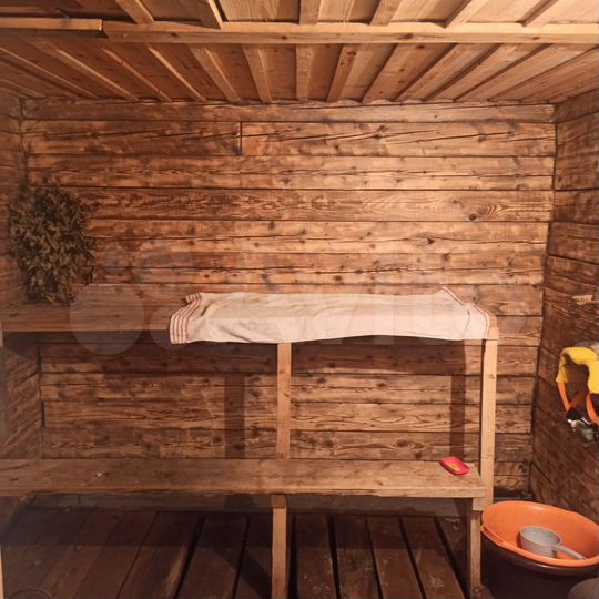 Дом 46 м² на участке 8 сот.