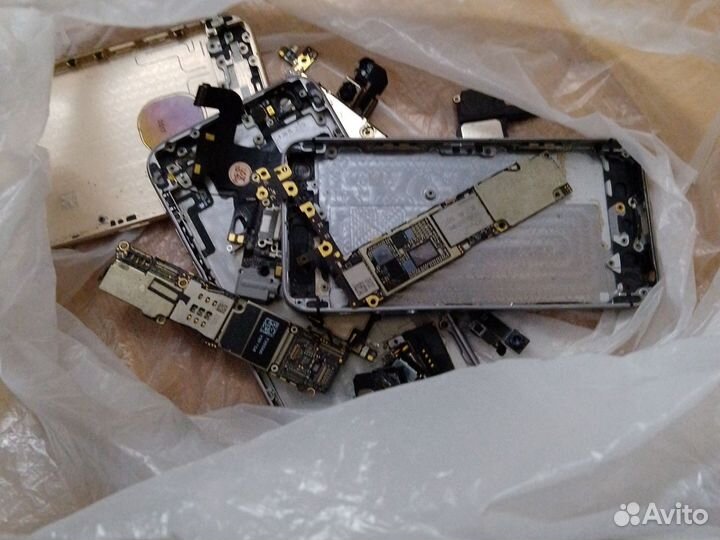 Запчасти на айфон 5 и 6