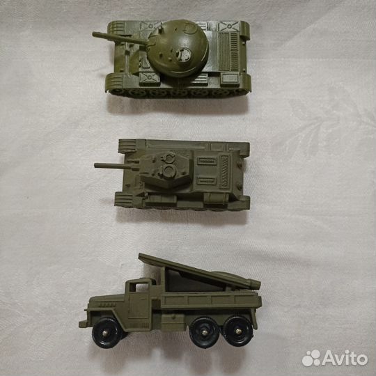 Военная техника СССР танк - 54 миномет