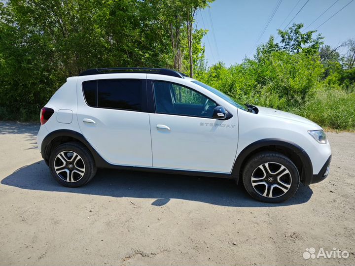 Renault Sandero Stepway 1.6 CVT, 2018, 35 000 км