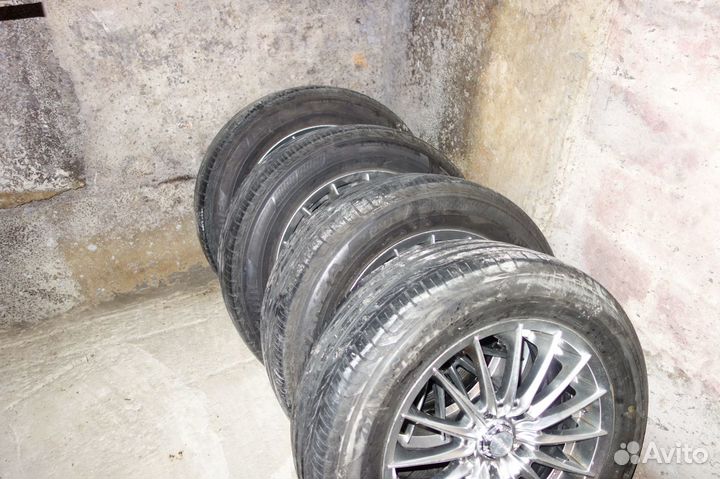 Резина с дисками.VAG