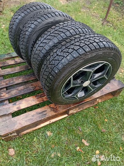 Viatti Bosco H/T 17.5/6 R14 19B