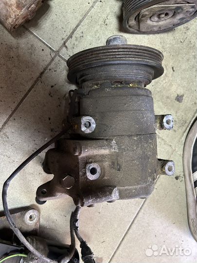 Компрессор кондиционера kia Spectra