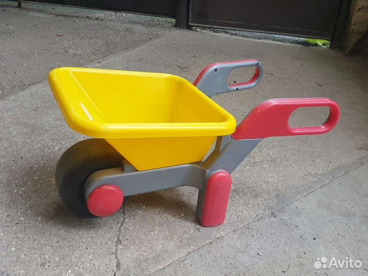 Тачка детская пластиковая