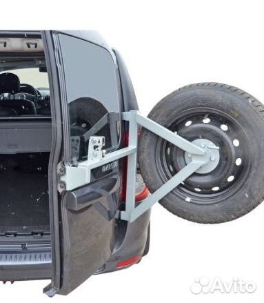 Кронштейн запасного колеса на дверные петли largus