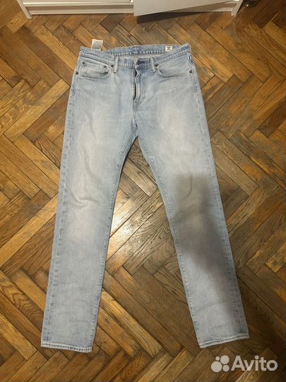 Джинсы levis