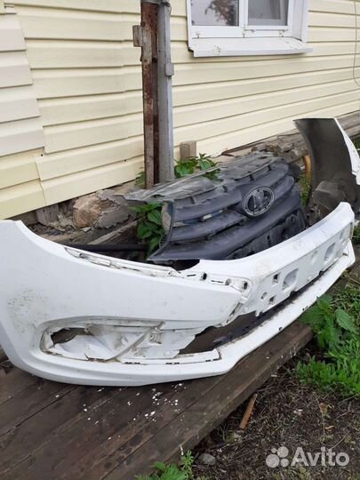 Бампер и решотка радиатора
