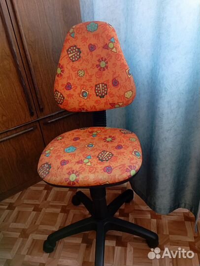 Компьютерное кресло детское бу