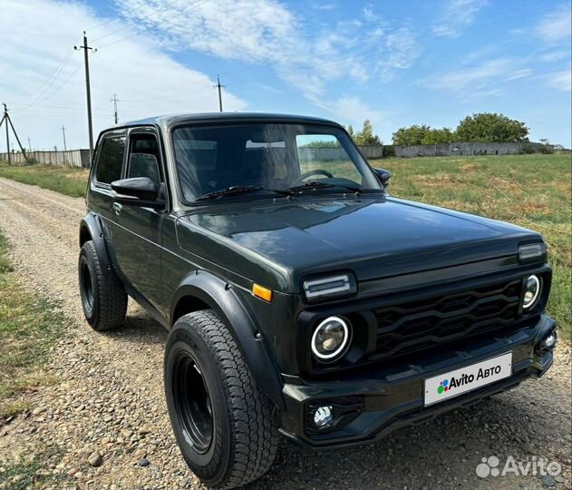 LADA 4x4 (Нива) 1.7 МТ, 2012, 215 000 км