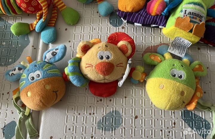 Игрушки и погремушки