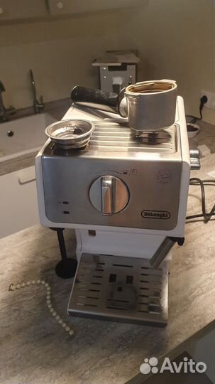 Кофеварка рожковая delonghi