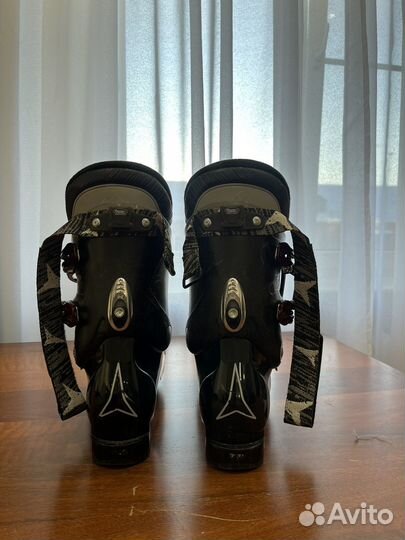 Горные лыжи + ботинки + крепления + палки