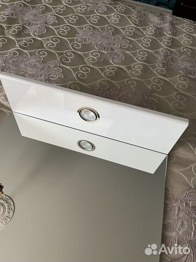 Зеркало для ванной комнаты