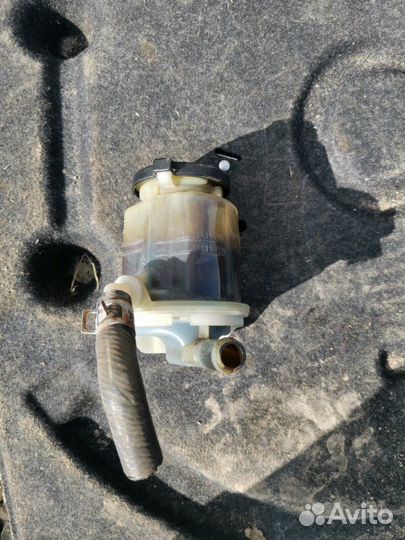 Бачок гидроусилителя Lexus Rx 2 GSU31