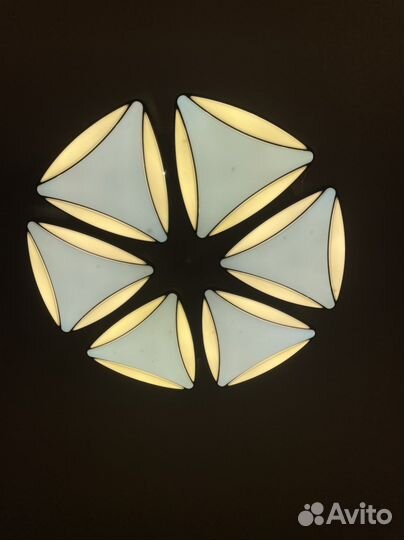 Люстра подвесная потолочная с пультом
