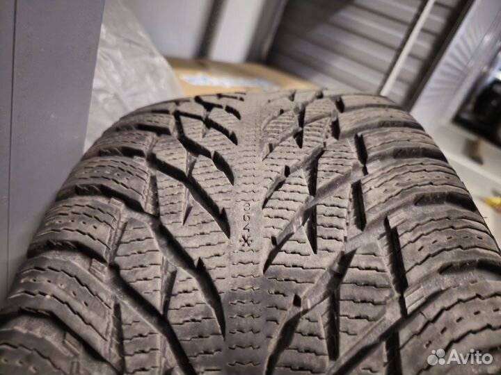 Nokian Tyres Hakkapeliitta R3 SUV 285/45 R22
