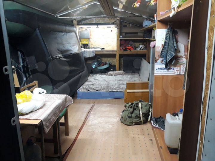 Гараж, > 30 м²