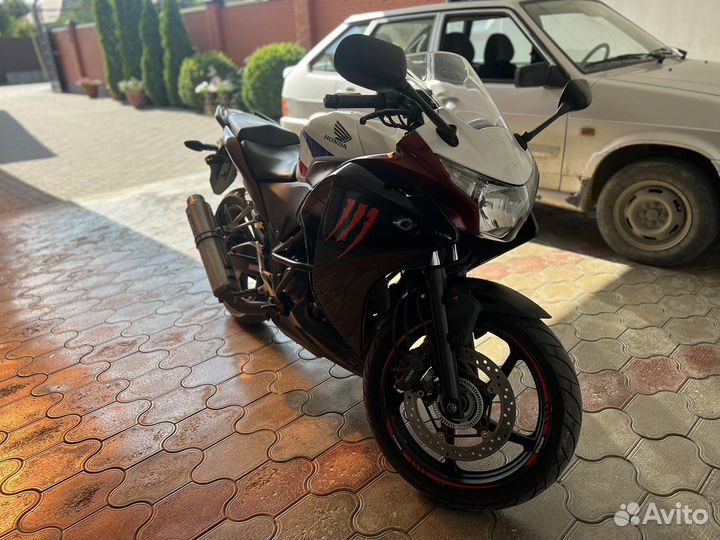 Honda cb250rr