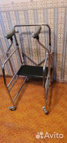 Ходунки для взрослых на колесах