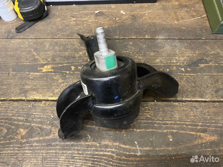 Опора двигателя правая Hyundai Solaris 2 / Kia Rio