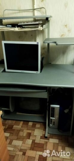 Компьютерный стол