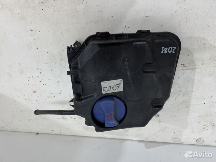 Расширительный бачок Audi Q7 S-Line 7L0121407E