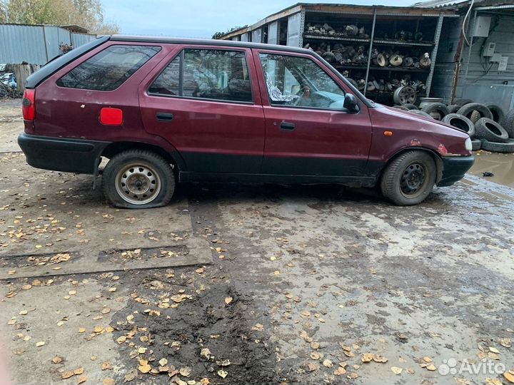 В разборе Skoda felicia combi