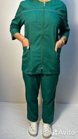 Медицинский хирургический костюм