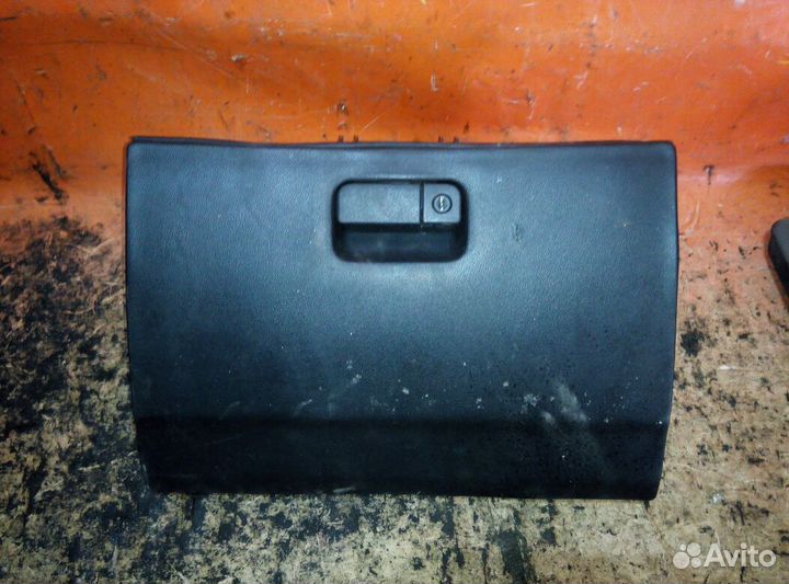 Бардачок пассажирский mitsubishi diamante F1*/ F2*