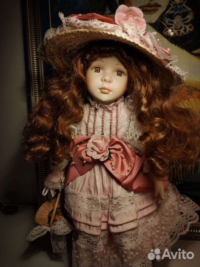 Коллекционная фарфоровая кукла Leonardo collection