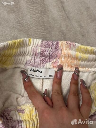 Шорты женские