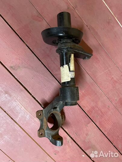 Кулак поворотный передний Daewoo Nexia