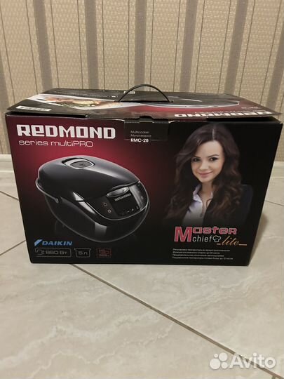 Мультиварка redmond новая