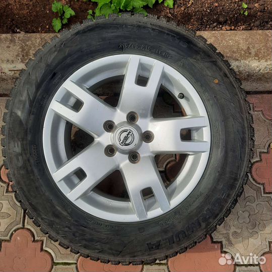Зимние колеса Nissan X-Trail T31 215/65 R16
