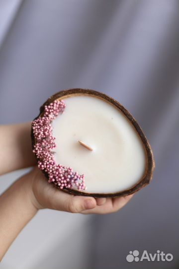 Ароматические свечи в кокосе