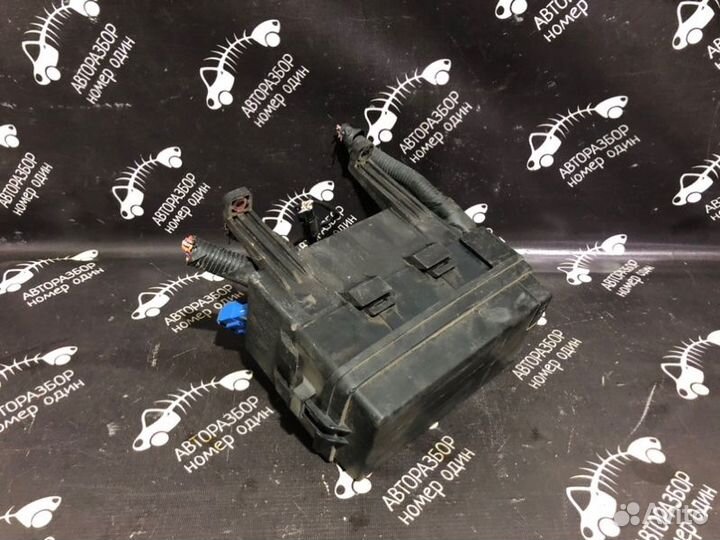 Блок предохранителей Chevrolet Lacetti хетчбэк 1.6