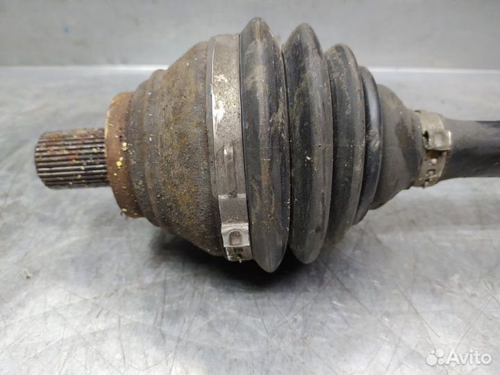 Полуось передняя левая Skoda Octavia (A5 1Z)