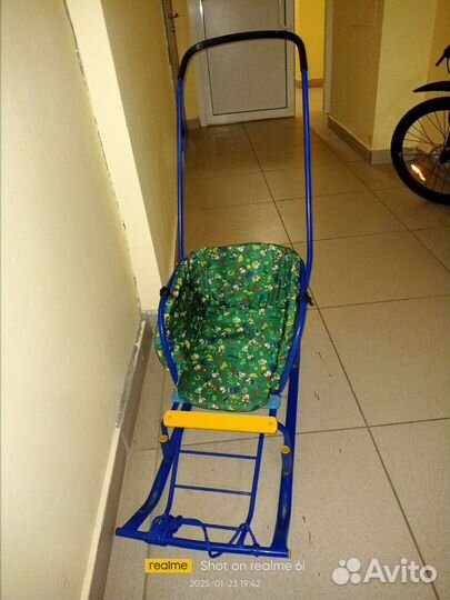 Продам санки детские