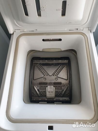 Стиральная машина с вертикальной загрузкой