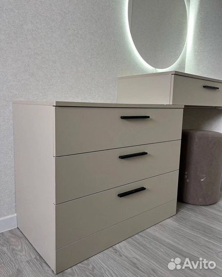 Шкаф угловой на заказ