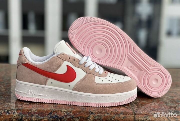 Кроссовки Nike Air Force 1 розовые