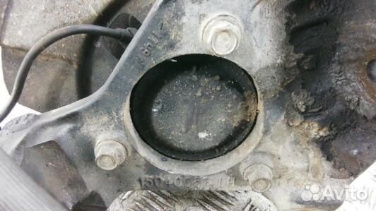 Ступица передняя левая chevrolet suburban GMT800