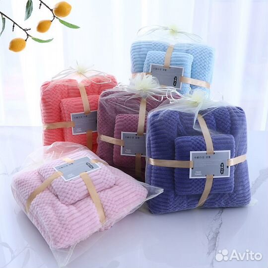 Набор полотенец махровых подарочный