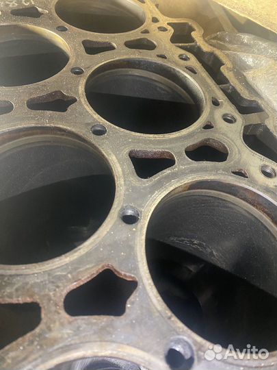 Блок двигателя Volkswagen Touareg 03H100037G