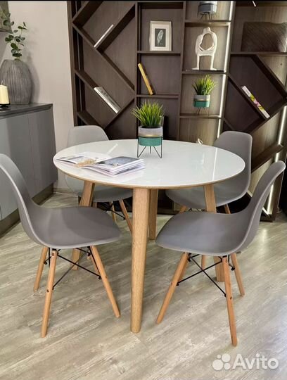 Кухонные стулья 4 шт новые