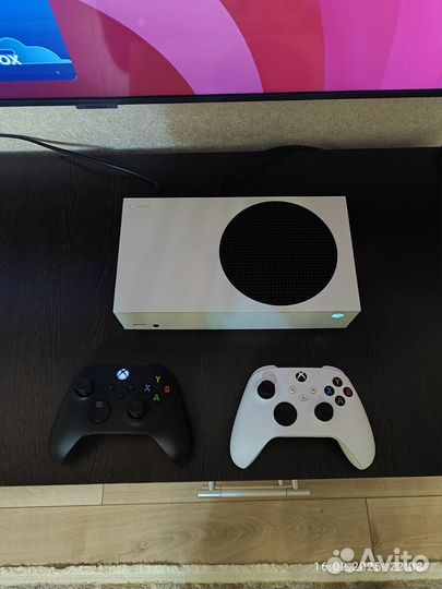 Продам Xbox series s