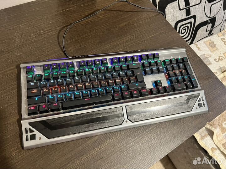 Клавиатура механическая